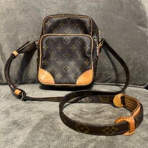 Louis Vuitton Monogram Amazon Shoulder Bag